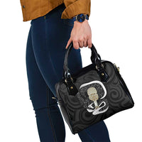 Black New Zealand Eel Shoulder Handbag Aotearoa Maori Tuna With Kotiate Weapon