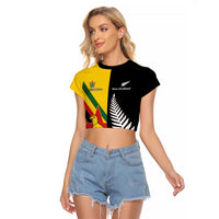 Custom New Zealand and Zimbabwe Raglan Cropped T Shirt NZ Fern Zim Flag Half Style LT14 Female Black - Polynesian Pride