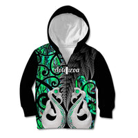 Personalised New Zealand Kid Hoodie Te Manaia Mangopare Maori And Fern Green Style LT14 Zip Hoodie Green - Polynesian Pride