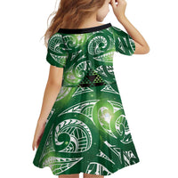 Matariki New Zealand Family Matching Off Shoulder Maxi Dress and Hawaiian Shirt NZ Niho Taniwha Maori New Year Green Galaxy LT14 - Polynesian Pride