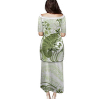 Green And White Hawaii Chameleon Family Matching Puletasi and Hawaiian Shirt Plumeria Polynesian Tribal Art LT14 - Polynesian Pride