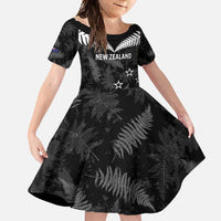 Custom New Zealand Silver Fern Football Family Matching Short Sleeve Bodycon Dress and Hawaiian Shirt Go Aotearoa Grunge Black LT14 Daughter's Dress Black - Polynesian Pride
