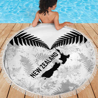 Custom New Zealand Silver Fern Football Beach Blanket Go Aotearoa Grunge White LT14 - Polynesian Pride