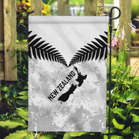 Custom New Zealand Silver Fern Football Garden Flag Go Aotearoa Grunge White LT14 Garden Flag White - Polynesian Pride