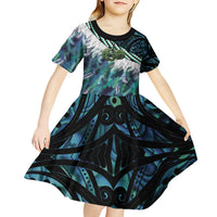 Turquoise Traditional Cloak Aotearoa Kid Short Sleeve Dress Maori Paua Shell Korowai Pattern