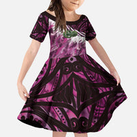 Pink Traditional Cloak Aotearoa Family Matching Off Shoulder Maxi Dress and Hawaiian Shirt Maori Paua Shell Korowai Pattern LT14 Daughter's Dress Pink - Polynesian Pride