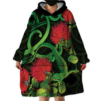 New Zealand Gecko Wearable Blanket Hoodie Aotearoa Maori With Pohutukawa Flowers LT14 - Polynesian Pride