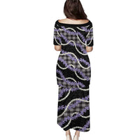 Black Hawaii Palaka Honohono Pikake Puletasi Hawaiian Orchid Lei Polynesian Pattern - Polynesian Pride