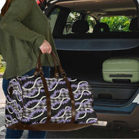 Black Hawaii Palaka Honohono Pikake Travel Bag Hawaiian Orchid Lei Polynesian Pattern - Polynesian Pride