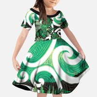 Piwakawaka New Zealand Matariki Family Matching Summer Maxi Dress and Hawaiian Shirt Maori New Year Silver Fern Green Galaxy LT14 Daughter's Dress Green - Polynesian Pride