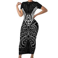 Kia Kaha Te Reo Maori Short Sleeve Bodycon Dress Aotearoa Hei Tiki With Hongi LT14 Long Dress Black - Polynesian Pride