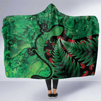 New Zealand Gecko Christmas Hooded Blanket Meri Kirihimete Paua Shell Mix Pohutukawa LT14 One Size Green - Polynesian Pride