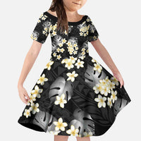 Black Tropical Hawaii Family Matching Off Shoulder Maxi Dress and Hawaiian Shirt Seamless Monstera Plumeria Hawaiian Pattern LT14 Daughter's Dress Black - Polynesian Pride
