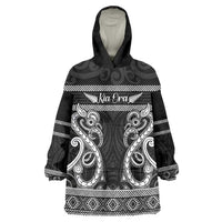 Kia Ora New Zealand Wearable Blanket Hoodie Maori Language Week Pango Taniko Motif LT14 One Size Black - Polynesian Pride