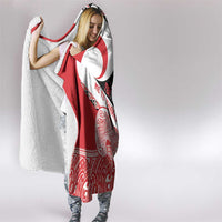 Toitu Te Tiriti Me Te Whakaputanga Hooded Blanket Maori Wahaika With Haka Face LT14 - Polynesian Pride