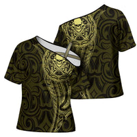 New Zealand Skull Darts Cross Shoulder Shirt Aotearoa Maori Chest Tattoo Stylized Gold LT14 - Polynesian Pride