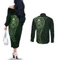 New Zealand Skull Darts Couples Matching Off The Shoulder Long Sleeve Dress and Long Sleeve Button Shirt Aotearoa Maori Chest Tattoo Stylized Green LT14 - Polynesian Pride