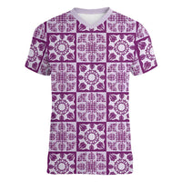 Poni Palaka Quilt Hawaii Women V-Neck T-Shirt Hawaiian Tropical Monstera Sea Turtle LT14 Female Purple - Polynesian Pride