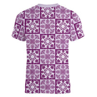 Poni Palaka Quilt Hawaii Women V-Neck T-Shirt Hawaiian Tropical Monstera Sea Turtle LT14 - Polynesian Pride
