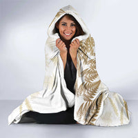 Gold New Zealand Tuatara Hooded Blanket Aotearoa Sphenodon Punctatus Silver Fern LT14 - Polynesian Pride