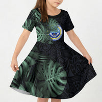 Federated States Of Micronesia Kid Short Sleeve Dress FSM Tropical Monstera Leaf Dark Tribal Pattern TS04 KID Black Green - Polynesian Pride