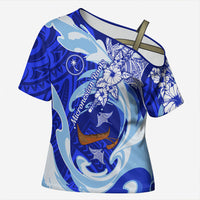 Chuuk Micronesian Roots Cross Shoulder Shirt Polynesian Tribal Pattern Hibiscus Flower And Stingray Art TS04 Female Blue White - Polynesian Pride