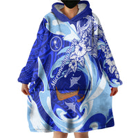 Chuuk Micronesian Roots Wearable Blanket Hoodie Polynesian Tribal Pattern Hibiscus Flower And Stingray Art TS04 - Polynesian Pride