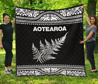 Aotearoa New Zealand Maori Premium Quilt Silver Fern - White White - Polynesian Pride
