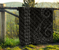 Hawaii Kakau Gray Polynesian Premium Quilt - Polynesian Pride