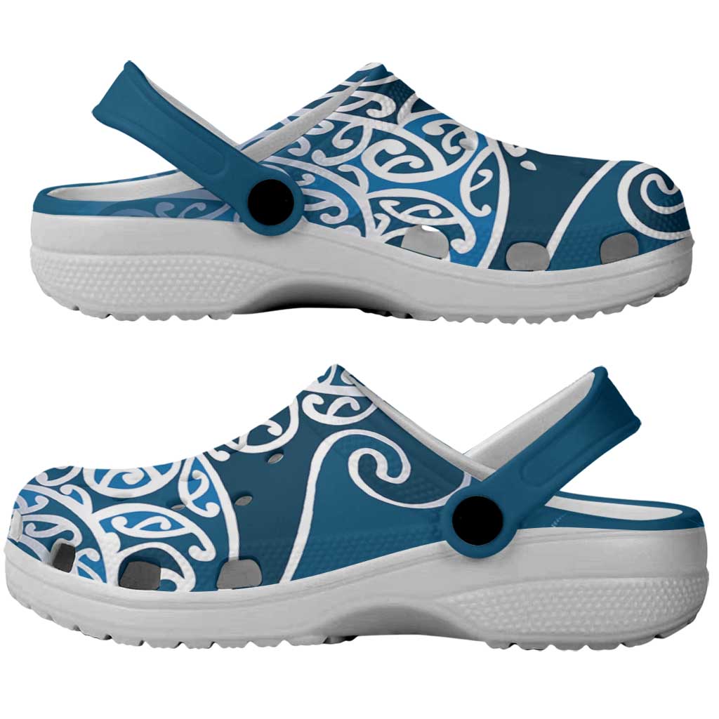 Aotearoa Maori Koru Curves Clogs Shoes Silver Ferns - Navy Blue
