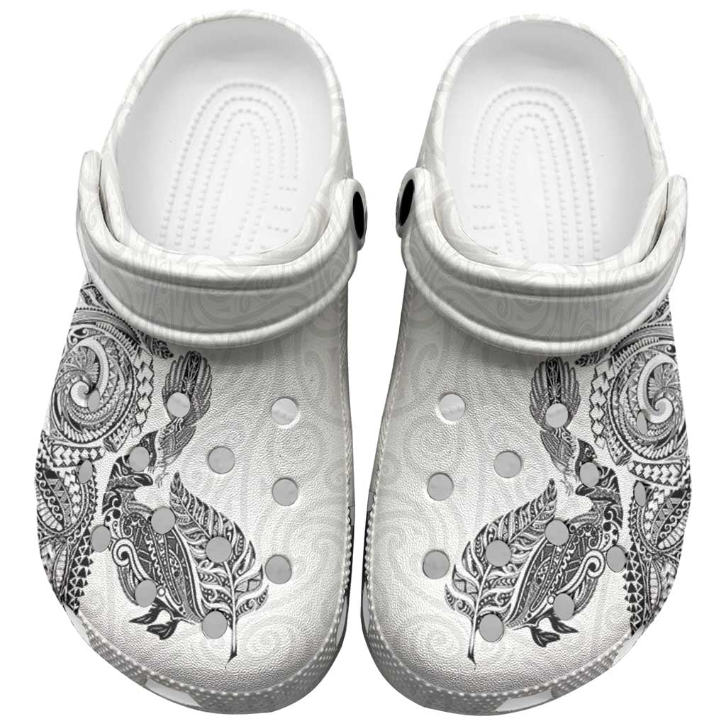 Aotearoa Moko Tribal Tattoo Clogs Shoes New Zealand Maori Penguin and Fantail White Color LT03 White - Polynesian Pride