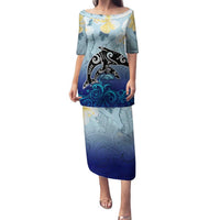 Mother And Baby Dolphins Family Matching Puletasi and Hawaiian Shirt Hawaii Hibiscus DT02 Mom's Dress Blue - Polynesian Pride