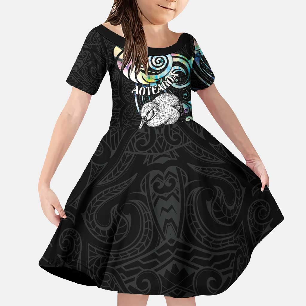 New Zealand Kiwi Bird Family Matching Summer Maxi Dress and Hawaiian Shirt Silver Fern Koru Paua Shell DT04 Daughter's Dress Black - Polynesian Pride