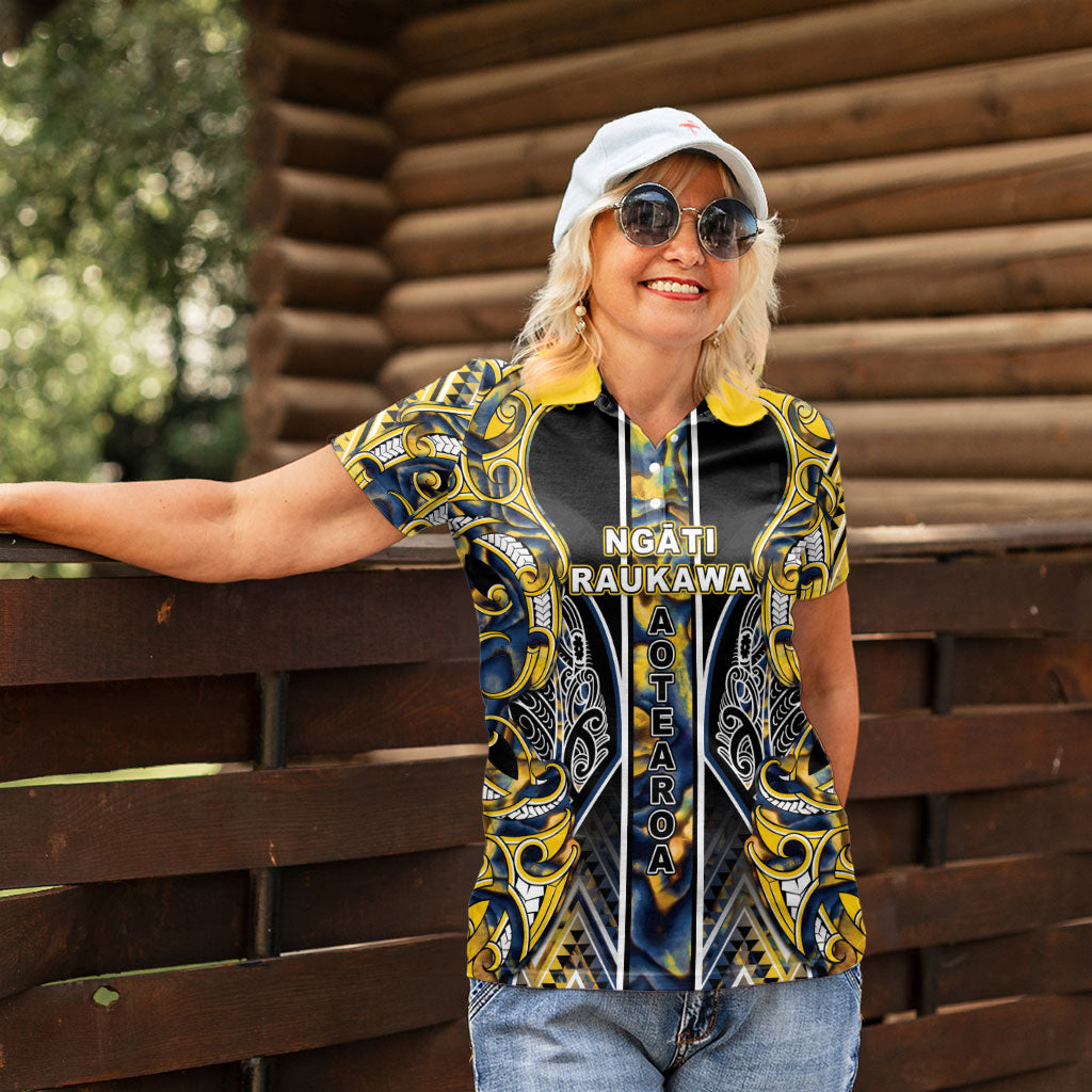 Aotearoa Ngati Raukawa Women Polo Shirt Maori Tribal Yellow And Navy Paua Shell Pattern DT05 - Polynesian Pride