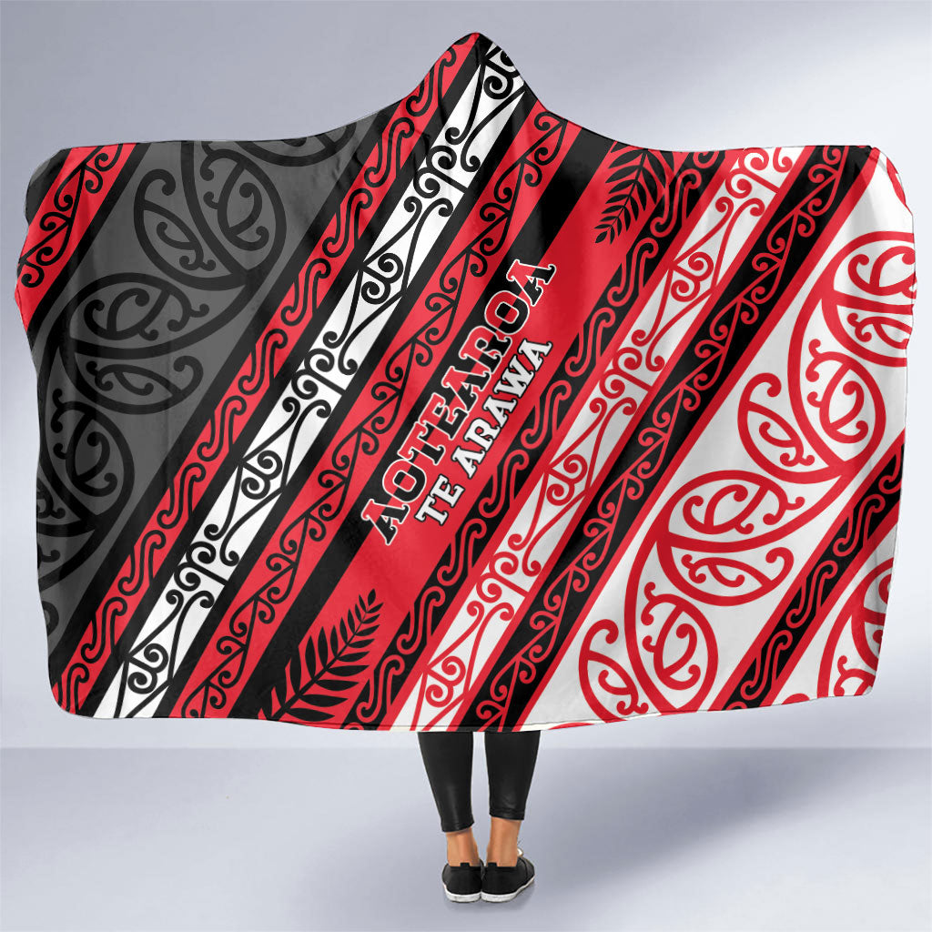 Aotearoa Te Arawa Hooded Blanket New Zealand Maori Tribal Fern Pattern DT05 One Size Red - Polynesian Pride