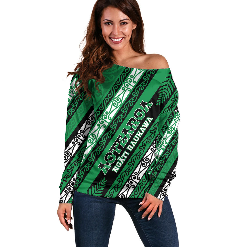 Personalised Aotearoa Ngati Raukawa Off Shoulder Sweater New Zealand Maori Tribal Fern Pattern DT05 Women Green - Polynesian Pride