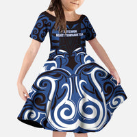 Custom Aotearoa Ngati Tuwharetoa Family Matching Off The Shoulder Long Sleeve Dress and Hawaiian Shirt Maori Pattern New Zealand DT05 Daughter's Dress Navy - Polynesian Pride