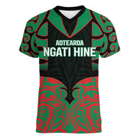 Custom Aotearoa Ngati Hine Women V-Neck T-Shirt Maori Pattern New Zealand DT05 Female Green - Polynesian Pride