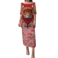 Tonga King's Birthday Family Matching Puletasi and Hawaiian Shirt Gold Royal Crown Tribal Patterns DT05 Mom's Dress Red - Polynesian Pride