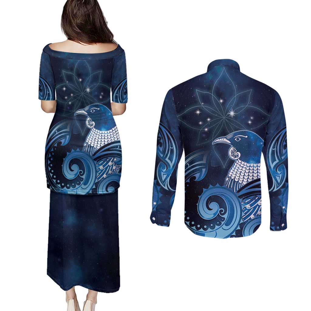 New Zealand Matariki Couples Matching Puletasi and Long Sleeve Button Shirt Maori Tui Bird Blue Galaxy DT05 - Polynesian Pride