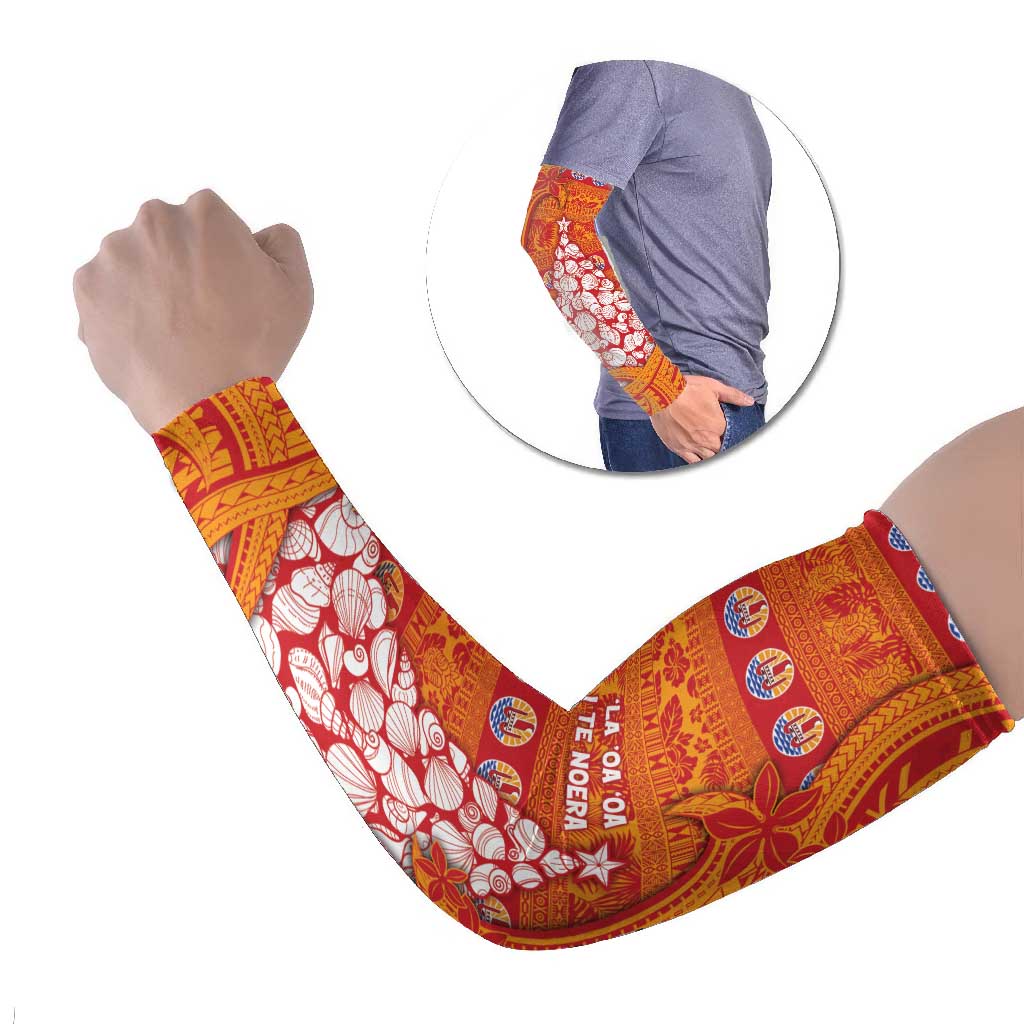 French Polynesia Christmas Arm Sleeves Seashell Xmas Tree Tribal Waves - Polynesian Pride