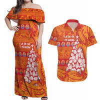 French Polynesia Christmas Couples Matching Off Shoulder Maxi Dress and Hawaiian Shirt Seashell Xmas Tree Tribal Waves - Polynesian Pride