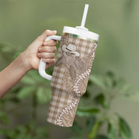 Beige Hawaii Palaka Cowboy Turtle Tumbler With Handle Hawaiian Paniolo Puakenikeni Maile Lei DT05 - Polynesian Pride