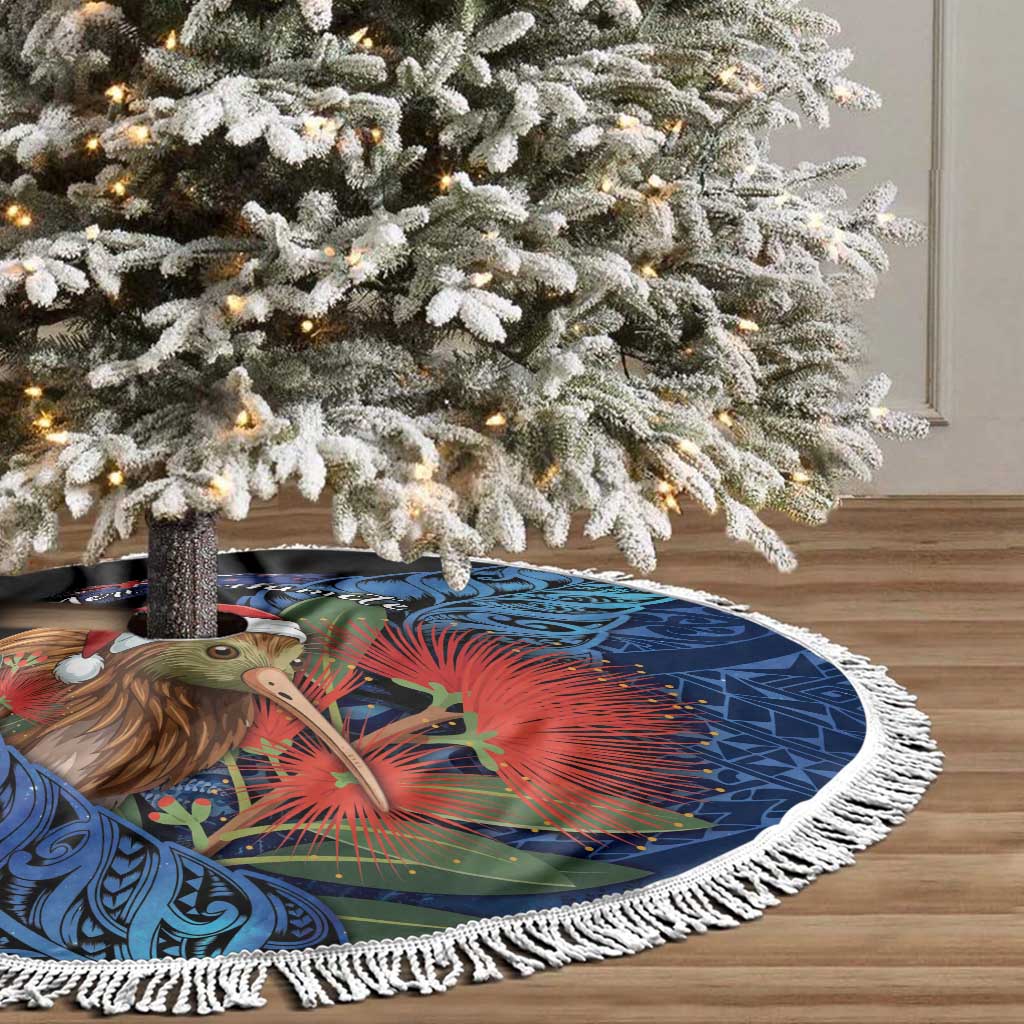 New Zealand Christmas Tree Skirt Santa Kiwi Bird With Pohutukawa Flowers DT05 - Polynesian Pride