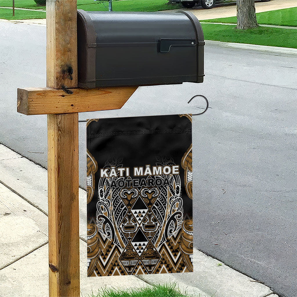 Aotearoa Kati Mamoe Garden Flag Maori Brown Tribal Paua Shell Pattern DT05 - Polynesian Pride