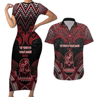 Personalised New Zealand Waitangi Day Couples Matching Short Sleeve Bodycon Dress and Hawaiian Shirt Te Tiriti O Waitangi 1840 DT05 Black - Polynesian Pride