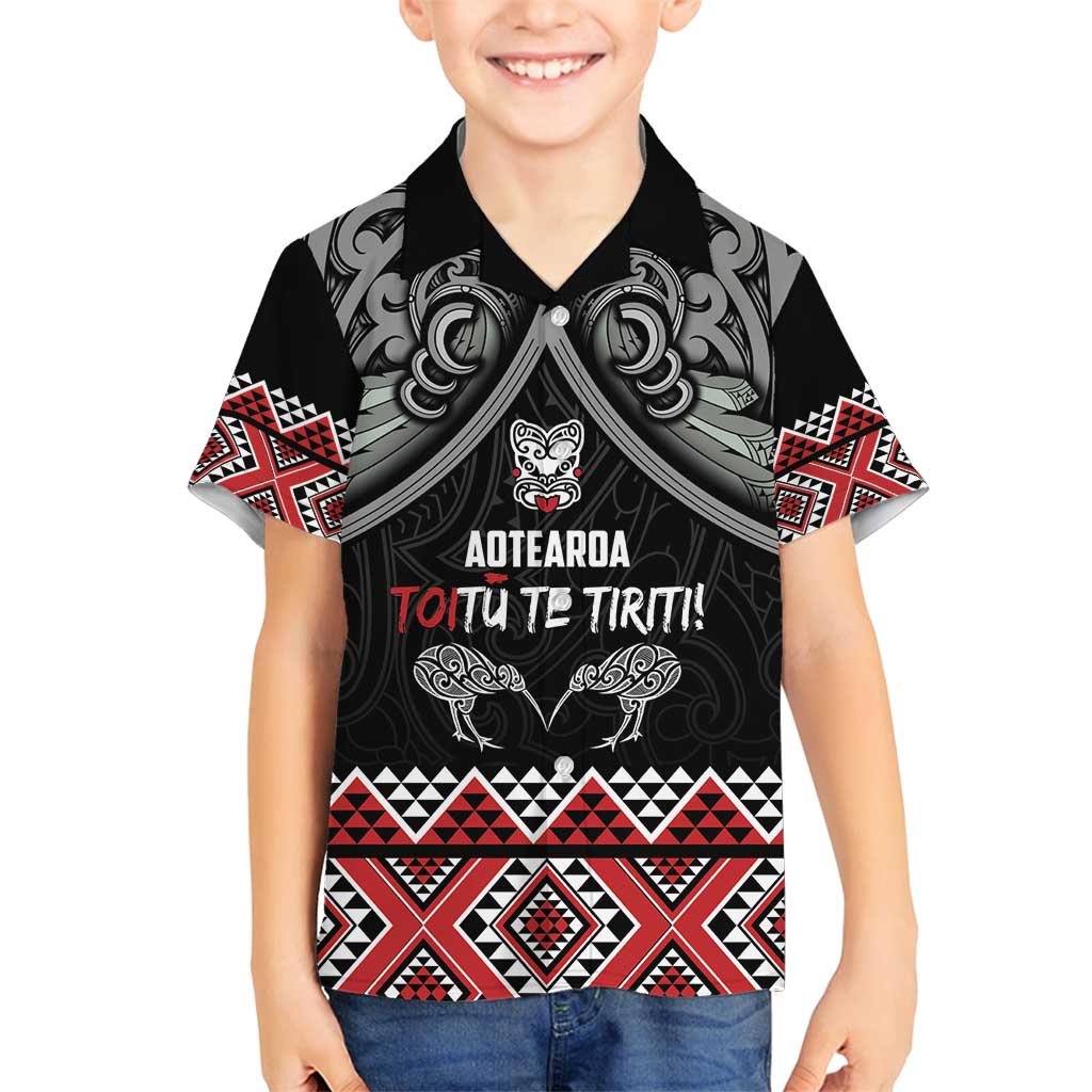 Aotearoa Toitu Te Tiriti Waitangi Family Matching Off Shoulder Short Dress and Hawaiian Shirt Proud To Be Maori LT01 Son's Shirt Black - Polynesian Pride