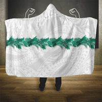 Hawaii Tropical Leaves Hooded Blanket Polynesian Pattern