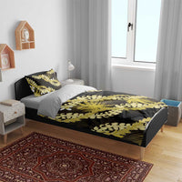 Puakenikeni Maile Lei Bedding Set Frangipani Yellow Tropical Leaves