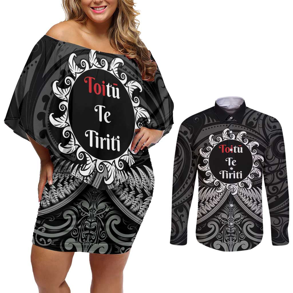 Personalised Toitu Te Tiriti Aotearoa Silver Fern Couples Matching Off Shoulder Short Dress and Long Sleeve Button Shirt New Zealand Maori Pattern LT01 Black - Polynesian Pride